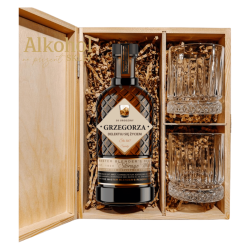 URODZINOWY ZESTAW WHISKY STORAGE BLENDED SCOTCH 0.7L + 2 SZKLANKI