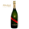 Elegancka butelka i wykwintny smak czynią z tego szampana alkohol klasy premium.